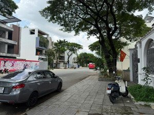 bán biệt thự đẹp: mt đường quách giai 24m, khu thủ thiêm villa, p. thạnh mỹ lợi, tp thủ đức cũ
