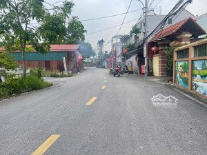 bán mảnh đất 52m lô góc trục chính kd ngọc động đa tốn gia lâm .đất đúng như hình