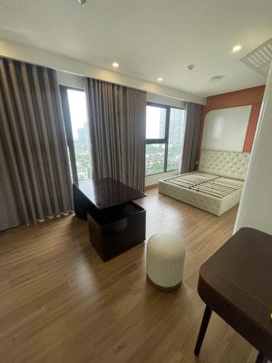 mời thuê căn hộ 2pn 2wc 83m2 đủ đồ ban công đn view btđ toà s3 sky oasis.hl ạ