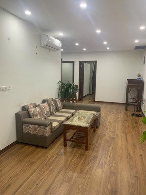 anh trai mình chuyển công tác nên cho thuê lại căn nhà diện tích 90m2 3 ngủ 2 vs 13.5 triệu (ctl)