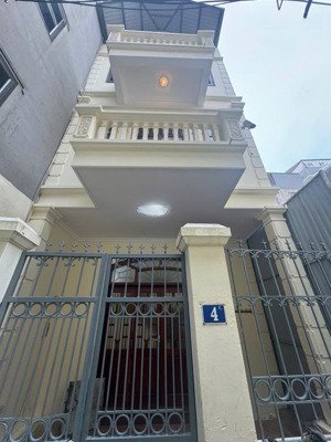 siêu phẩm phân lô hoàng cầu phân lô 50m2 x 4 tầng khu vip - dân trí cao siêu hiếm