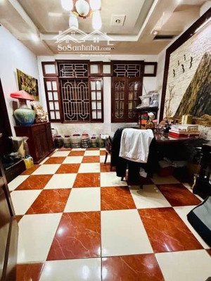 nhà phân lô nguyễn phúc lai 64.1m 4tầng mt5.3m- ô tô vào nhà - ba bước ra vành đai 1 đang mở rộng