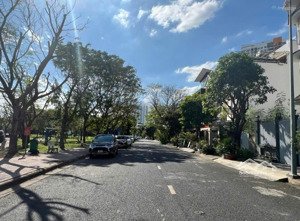 siêu phẩm ! lô đất đẹp - kdc văn minh - 11x20m - hầm 4 tầng - giá tốt chỉ 180tr/m2