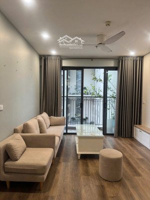 bán gấp căn 72m2 full đồ tầng cao giá đẹp