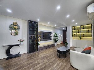 cần bán gấp căn chung cư 106m2: 3pn, 2wc tại trần bình - từ liêm. full nội thất. giá chỉ hơn 6 tỷ