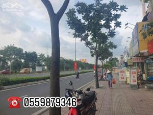 NHÀ GẤP BÁN ĐƯỜNG PHẠM VĂN ĐỒNG-42M2- GIÁ CHỈ CÓ 8,8 TỶ