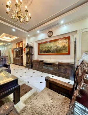 hạ chào 5 tỷ, bán nhà mặt phố lê lợi. hà đông. 135m2, 6 tầng, giá 40 tỷ. kinh doanh, thang máy.