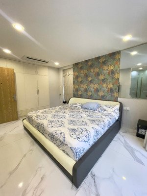 cần bán nhà phố giai đoạn 2 tại park riverside. liên hệ tấn giàu