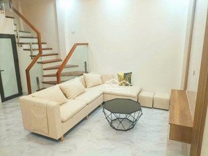 cho thuê nhà riêng xuân la 5 tầng chỉ 13tr5/.tháng