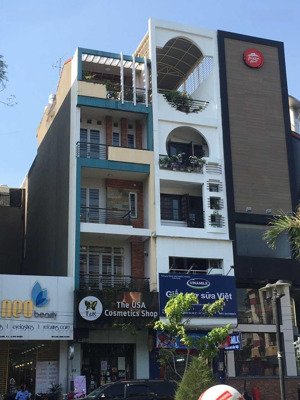 bán nhà vị trí siêu đẹp mặt tiền hoa phượng, q. phú nhuận, dt: 4x18m, 1 trệt, 3 lầu, giá: 26 tỷ