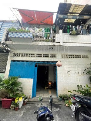 72m2 ngang 6x13 ô tô ngủ trong cũ tiện xây mới làm chdv , văn phòng phân lô ngay lê văn sỹ q3,tb