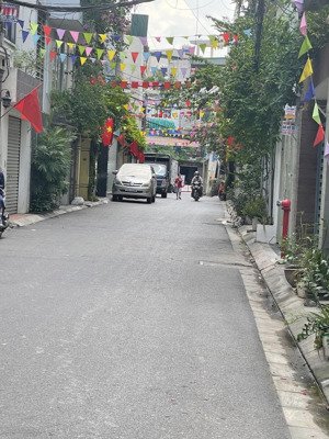 chính chủ bán nhà mặt ngõ phố minh khai - dt 40m2 x mt4m - ô tô tránh - kinh doanh - vị trí đẹp