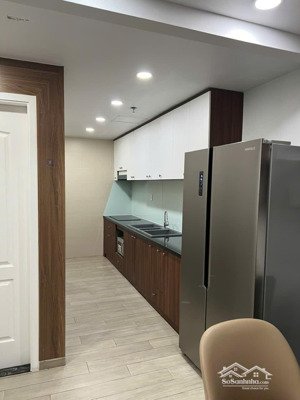 bán cc hưng phúc, 6,4 tỷ, 80m2, 2pn, 2wc, đẹp nhiều tiện ích