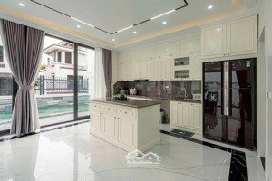 chính chủ cắt lỗ vila flc siêu xịn giá 12.5 ty 