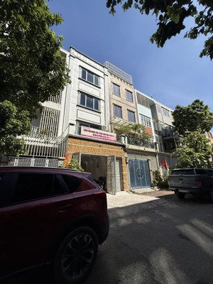 bán nhà liền kề văn khê 83m2, 5 tầng, thang máy, full nội thất kinh doanh đỉnh cao, giá chỉ 18 tỷ