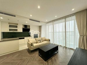 hiếm !cho thuê căn hộ dịch vụ epic tower. dt 135m2, 4 pn, 3 wc giá 39tr