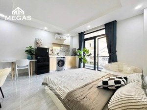 trống lại căn hộ ban công lớn máy giặt riêng full nội thất mới keng | gần galaxy quốc thanh..