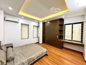 cần tiền bán gấp - pháo đài láng - lô góc - ngõ thông - dân xây - nội thất đẹp giá hơn 7 tỷ