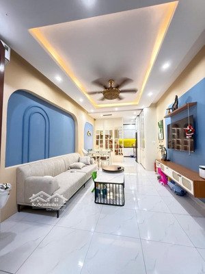 bán gấp nhà siêu đẹp, full nội thất, phú diễn, từ liêm, 38m, 5t, giá 6.45 tỷ, ô tô