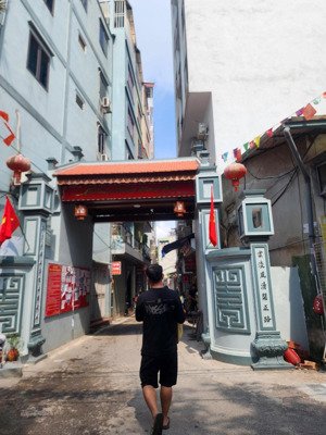 chính chủ tôi cần bán căn nhà tại lai xá, 32m2, 5 tầng, mt 4.65m, ô tô đỗ 10m, gần vành đai 3.5