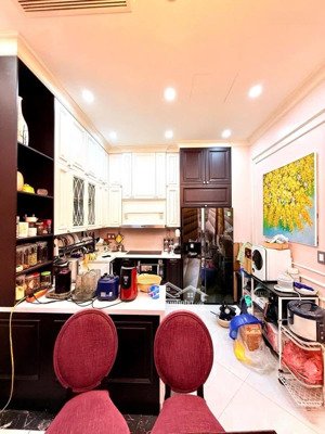 bán gấp liền kề vinhomes hàm nghi giá sốc 100m2 thang máy kd 41,5 tỷ