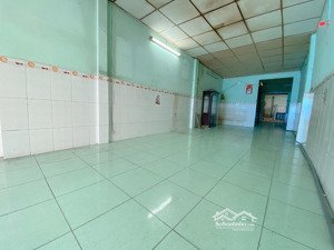 nhà c4 - hẻm 5m bà hom - dt 82m2
