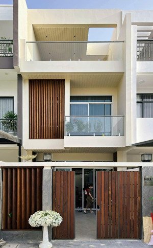 bán nhà 4pn, 3wc, giá cực chất, view đẹp, mỹ gia, vĩnh thái, nha trang, 8 tỷ vnd, 100m2