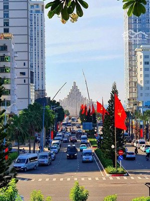 bán nhà mặt tiền lý thường kiệt p.1 tp.vt vị trí đẹp gần biển, công viên bãi trước cực đẹp giá tốt