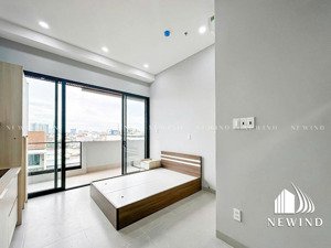 căn hộ ban công 30m2 quận 10 đ nguyễn tri phương gần đại học kinh tế ueh huflit vạn hạnh mall
