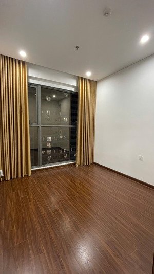 không mua là mất - ch 3n2wc tòa h2 tầng đẹp, view hồ, nội thất nguyên bản, hđmb giá chỉ còn 5 tỷ6