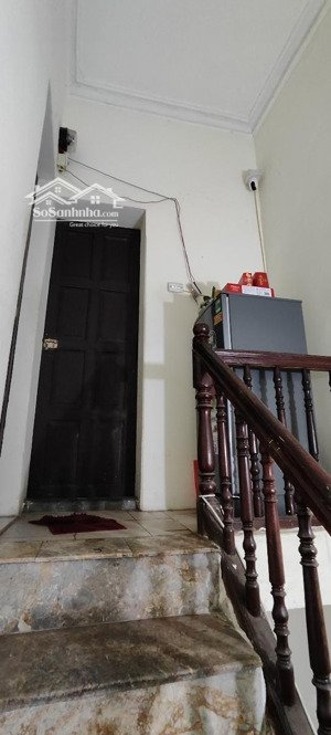 giá tốt 11.55 tỷ nhà 50m2 4 tầng dịch vọng. cầu giấy. oto kia đỗ cửa