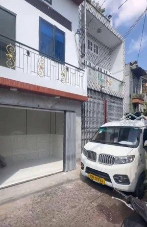 bán nhà nhỏ ,hẻm to, tiền nhỉnh hơn 1 tỷ . an dương vương , bình tân