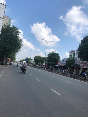 mặt tiền lê trọng tấn phường tây thạnh quận tân phú giá chỉ 9,5 tỷ vị trí kinh doanh cực kỳ sung