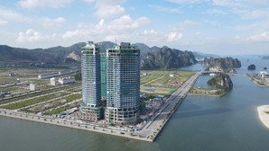 lô mặt hồ đất tái định cư hạ long, dt 120m2, cạnh sân golf hdmon cảng quốc tế, giá 36 triệu/m2