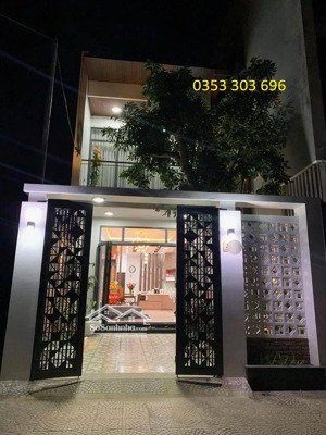 kẹt tiền bán gấp căn nhà cho thuê 12 triệu/tháng ở go an lạc, đường hồ học lãm, 4,5mx12,6m