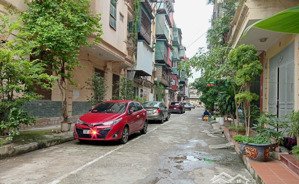 bán nhà hoàng quốc việt, gần đh sư phạm: ô tô đỗ cửa, 70m2 x 2 ngủ, vào ở ngay, an sinh cực tốt