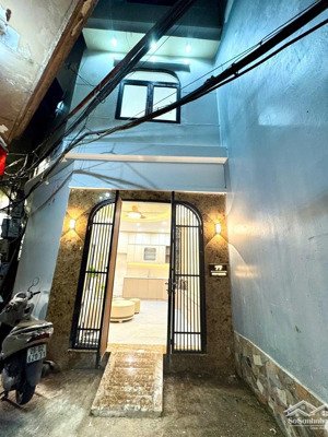 bán nhà linh quang lô góc 32m 5 tầng 4 ngủ full nội thất 2 thoáng, mặt ngõ, gần hồ giá chỉ 8.5 tỷ