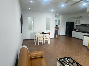 mời thuê chung cư 312 lạc long quân, 8 triệu, 70 m2 full nội thất
