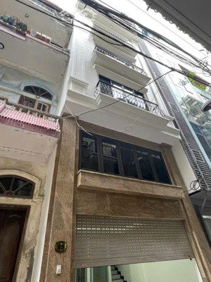 hàng hót! 10,9tỷ - 43,1m2 6 tầng hoàng quốc việt ngõ thông - oto tiện ích kinh doanh.