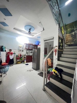 bán nhà sổ thổ cư gác lững 66m2 sát bên đường duong tử giang 5,3x12 gia 3,4ty