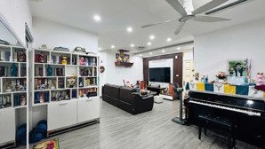 bán nhanh ch 115m2 chỉ nhỉnh 8 tỷ tòa 137 nguyễn ngọc vũ, trung hoà, cầu giấy, hn