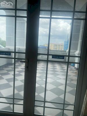 Bán nhà mặt tiền đường phạm ngọc thạch, ngay khu khách sạn sầm uất