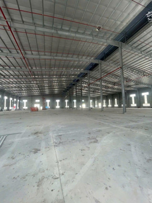 cho thuê xưởng 12.000m2. tiếp dệt nhuộm, xi mạ, trong khu công nghiệp bình phước