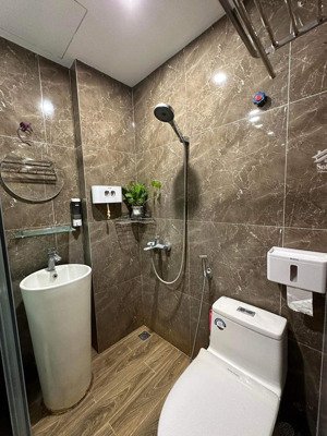 bán căn hộ 176 định công, 73m2 full nội thất, giá 5,1 tỷ. lh 