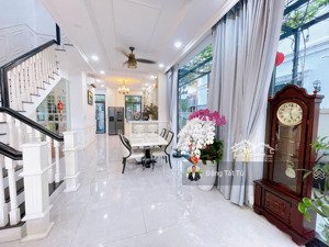nhà phố vườn lakeview city cần bán, nhà hoàn thiện full nội thất hiện đại giá 22.2 tỷ.