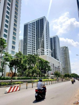 cho thuê căn duplex chung cư giai việt 854 tạ quang bửu, 6 phòng ngủ, nhà mới đẹp lh 