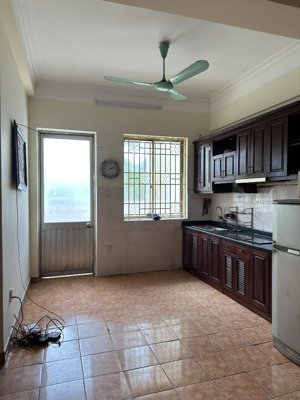 cho thuê nhà 70m2 2 ngủ 2wc tại võ chí công