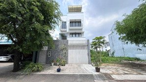 cho thuê np 3pn, 5wc, 192m2. đông thủ thiêm, quận 2. phù hợp ở -vp cty