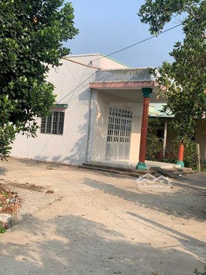 cần bán 640m2 đất thổ cư có sẵn nhà ở khu dân cư đông đúc an ninh
