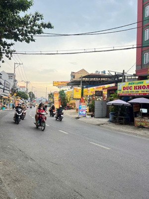 bán căn nhà mt đường nguyễn thị búp vị trí vip nhất p.tân chánh hiệp tphcm.